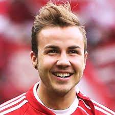 However, you can expect incisive runs in which gotze bursts into space. Mario Gotze Aktuelle News Infos Bilder Bunte De