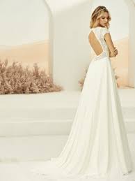 Jun 20, 2021 · sie betont zwar immer, dass sie viele männerbekanntschaften pflege, aber der richtige scheint einfach nicht dabei zu sein. Hochzeitskleid Perla Elfenbeinfarben Samyra Fashion