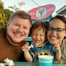 Anybody else pull a redemption of this guy? It doesn't say autograph, also  any info