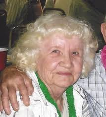 Linda Pilch's Instagram, Twitter & Facebook