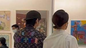 However, the brightest star in the market firmament here, the korea international art fair (kiaf), was canceled last year … You Accompanied A Woman To An Art Fair Bts V Untimely Dating Rumors Newsdir3