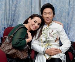 Fan hâm mộ đồng loạt vào chúc mừng. Ca SÄ© Phi Nhung Gay Xon Xao Mxh Khi Báº¥t Ngá» Cáº§u Hon Nghá»‡ SÄ© Hoai Linh Tintucdoday