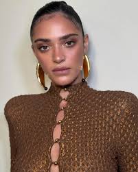 Manifest” actress @lunablaise turned heads at the London premiere of her  new movie Jurassic World Rebirth, wearing a sexy skintight @schiaparelli  dress by @danielroseberry, styled by @chloeandchenelle. She paired the  sculptural look