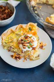 This Loaded Baked Potato Quiche Is Easy And Full Of Flavor It S The Perfect Easy Quiche Recipe For Breakfast Quiche Recipes Quiche Recipes Quiche Recipes Easy
