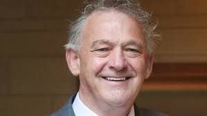 Peter Casey to remain in race for Áras an Uachtaráin