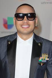 Jacob Forever ft. Farruko: Quiéreme (Music Video 2017)