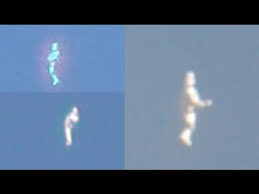 Humanoid UFO Anomaly Filmed over California, LA - YouTube
