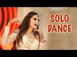 Bride S Surprise Dance For Parents Brother And Groom Kreena Desai Youtube Surprise Dance Indian Wedding Video Wedding Dance Video