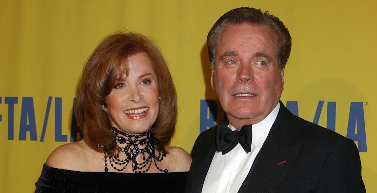 🎬 Stefanie Powers Speaks Out About Robert Wagner—Her Remarks Reignite the Natalie Wood Mystery