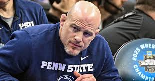 Sara Desmond (@sarajane_ellen)