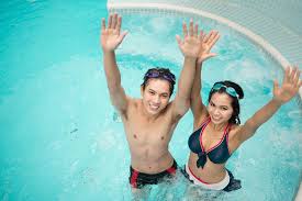 Ngewe di kolam renang siang hari dan film bokep jepang. Bisakah Perempuan Hamil Saat Berenang Dengan Laki Laki Halaman All Kompas Com