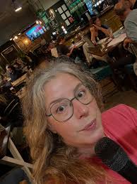 Rosie James (@rosiejamesie) • Instagram photos and videos