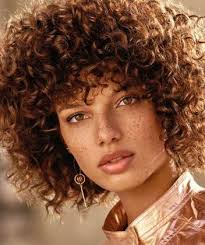 Hairbronzing Sommerliche Frische Im Haar Frisuren Magazin Lockige Frisuren Langhaarfrisuren Schonheit