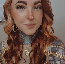 Boyfriend and I just got dinosaur tattoos! I got the back of a stegosaurus  and he got a (folded) pterodactyl wing 😍