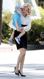 Elizabeth banks' son fulfils a prediction made by the actress in an august 2011 interview where she talked up her love of motherhood: Elizabeth Banks Was On Set With Her Son Felix And Carried Him August S Most Adorable Celebrity Baby Pictures Popsugar Family Photo 19