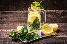 Abnehmen Durch Wasser Trinken So Funktioniert S Society Blogsociety Blog