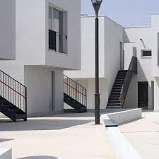 Además, el gobierno financia hasta el 90% del valor de la vivienda, dijo el mandatario. 40 Viviendas Para Jovenes By Bipolaire Arquitectos Dezeen