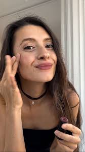 Косметика САМОСВЕТ не унифицирует, а подчеркивают вашу индивидуальность и  смотрятся по-разному на каждой из вас. , Приходите в гости выбирать тот  самый оттенок (а мы с радостью поможем!)., Марго, ...