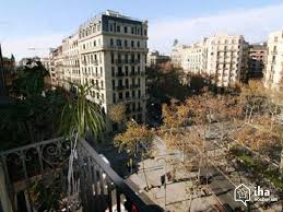 Halb möblierte wohnung von 88m2 mit parkettboden im esszimmer. Apartment Mieten In Einem Altbau In Barcelona Iha 46102