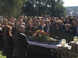 2,797 brain aneurysm january 2015 joshua hodges kline (joshuajoshuakline) 2,710 cancer may 11, 2011 john noveske: Foto Video Ioan Gyuri Pascu A Fost Condus De Sute De Oameni Pe Ultimul Drum In