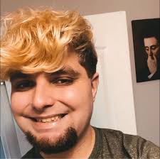 Skyler Lee (@skylerlee0299) • Facebook