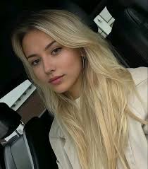 Hola, seamos amigos ❤ . . . . #Venezolanas #love #novelasglobo #Globo  #zlatan #novelas #barbie #almariamx #lucianaperezanaperez #Perez #Mariel  #Camila #Brito #Titan #Titanic #hernandezarregui #Hernandez #Maria  #Angélica #Kasandra