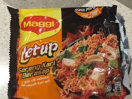 Finally we do the malaysia maggi goreng pedas giler challenge!! Maggi Goreng Kari Letup Fry Curry Explosion Noodletravels