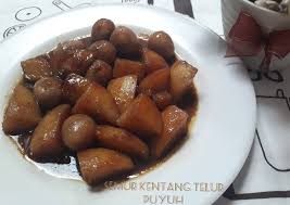 #ruicooking #semurkentangtelurpuyuhhallo guys selamat pagi.masak apa hari ini guys?aku hari ini masak sederhana telur puyuh dan kentang.ok guys selamat penon. Petunjuk Untuk Masak Semur Kentang Telur Puyuh Menggugah Selera