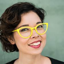 Lyndsay Siegel's Instagram, Twitter & Facebook