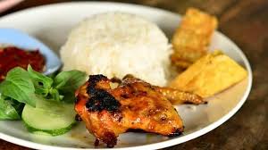 121 resep sambal lalap ayam ala rumahan yang mudah dan enak dari komunitas memasak terbesar dunia! Seporsi Nasi Hangat Ayam Bakar Plus Tempe Tahu Goreng Dan Lalapan Cuma Rp 13 Ribu Mau Tribunnews Com Mobile