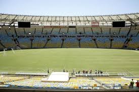 Solda üstte görünen stadyum ve maracanãzinho ile 2014 yılında maracanã kompleksinin havadan görünümü. Rondleiding Door Het Maracana Stadion Met Toegang Achter De Schermen 2021 Rio De Janeiro