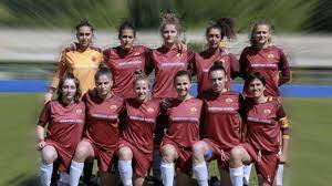 Benché la città di milano abbia avuto più di una squadra femminile in passato, che riprendesse lo stesso nome dell'omonima società rossonera maschile e i colori, come l'associazione calcio femminile milan nata nel 1965 o l'associazione calcio femminile milan 82 nata nel 1982, o la più ancor recente football milan ladies nata nel 2013, nessuna di queste società ha mai avuto alcun. Roma Calcio Femminile Campagna Acquisti Iscrizione Campionato E Domanda Ripescaggio Calcio Femminile Italiano