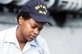 Die ursprüngliche Auffindungshilfe beschrieb dieses Foto wie folgt: Basis:  USS L.Y. Speer (AS 36) Szenenkameramann: JOCS Kirby Harrison  Veröffentlichungsstatus: Veröffentlicht an die Öffentlichkeit Kombinierte  digitale Fotodateien des Militärischen ...