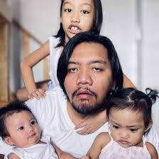 stop being angry everybody u did nothing wrong u just lost it happens 2  everybody