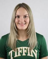 Elle Hamilton's Instagram, Twitter & Facebook