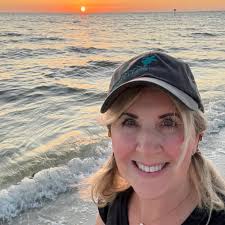 Beautiful, soft sunrise this morning. ~AMI-north end ❤️ 📷 Angie Blunt