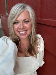 I'll be headed to Fort Smith, AR tomorrow to celebrate Casper McWade's big  5-0 at The Majestic! He had me hold this date TWO YEARS AGO! I'm looking  forward to it! Music