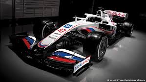 Sie stehen auf adrenalin und scharfe kurven? Mick Schumacher Formel 1 Debut In Russlands Farben Sport Dw 26 03 2021