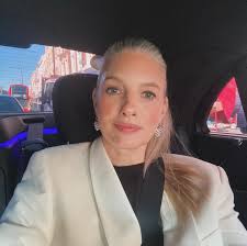 Catherine Marks (@cjmarks) • Instagram photos and videos