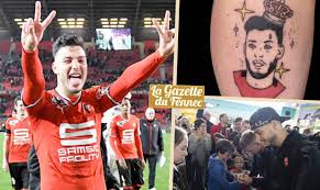 Andy delort face + tattoo pes 2013 face by rgr mods andy delort is an algerian professional footballer who plays as a striker for ligue 1 club montpellier and the algeria national team. Un Supporter Du Stade Rennais Se Fait Tatouer Bensebaini Sur Le Mollet