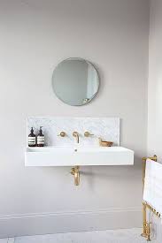 Kingston brass dreyfuss 30 in. 39 Carrara Marble With Brass In Interiors Ideas Kitchen Finishes Interior Bathroom Inspiration