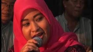 Maybe you would like to learn more about one of these? Chords For 11 Sajadah Merah Audul Marom
