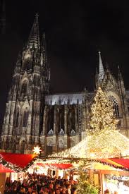 Der neueste weihnachtsmarkt ist heavenue an der. Der Weihnachtsmarkt Am Kolner Dom Des Belles Choses Travel Style Blog