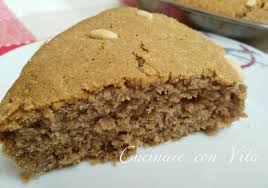 Iniziate a montare gli albumi (tenendo da parte i tuorli) e, non appena saranno un po'. Torta Di Castagne Lesse E Cacao