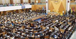 Ditanya bilangan ahli parlimen yang perlu hadir secara bersemuka di dewan rakyat sekiranya pindaan dilakukan, mohd rashid berkata bilangan minimum untuk cukup korum bersidang ialah 26 ahli majlis mesyuarat dewan rakyat. Berapakah Bilangan Ahli Dewan Rakyat Di Malaysia