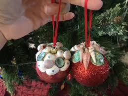 White glittered arc shell christmas tree ornament $7.99. Florida Seashell Holiday Beach Decor Florida Fighting Conch Shell Christmas Tree Ornaments Ornaments Home Living Thienhop Com