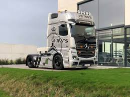 Pin Von Mutugi Crispus Auf Benz Addict Lkws Lkw Mb Truck