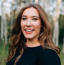 Elsa Benson's Instagram, Twitter & Facebook