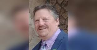 Robert Tussey's Instagram, Twitter & Facebook