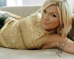 1982 TV Guide(VERONICA HAMEL/LAURA TEWES/HILL STREET BLUES/LOVE BOAT